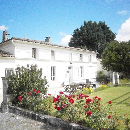 Bed and Breakfast Le Charhido Saint-Fort-sur-Gironde Экстерьер фото