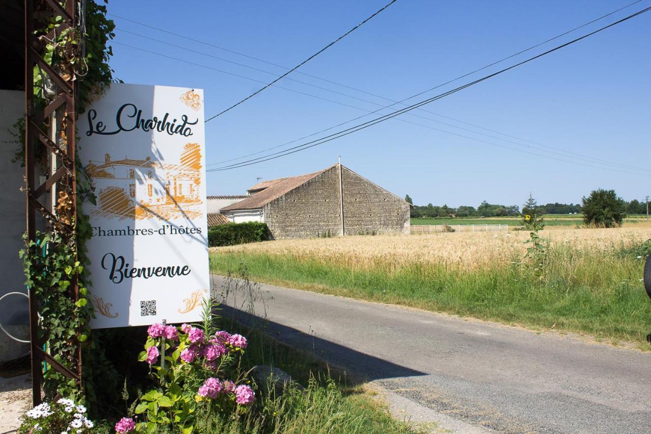 Bed and Breakfast Le Charhido Saint-Fort-sur-Gironde Экстерьер фото